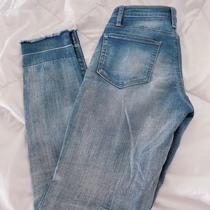 Daytrip Ankle Skinny Jeans. Size 24.